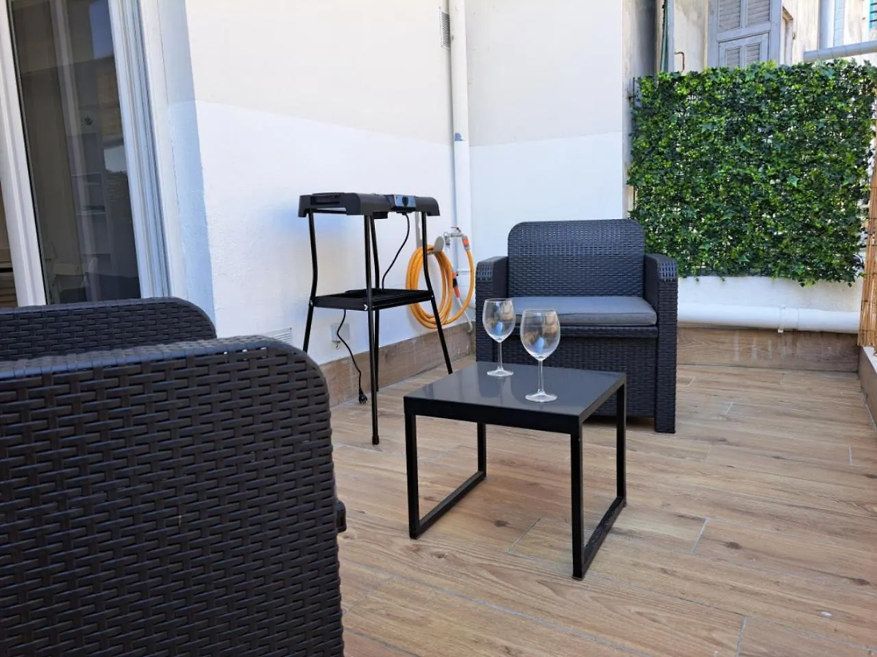 Apartment Studio Coin Nuit Terrasse A 5 Minutes De La Plage N1 Saint-Laurent-du-Var